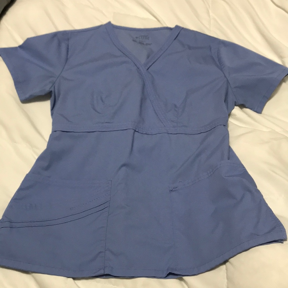 Cherokee Luxe scrub top